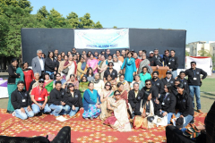 295039_567738793237524_1096200775_n