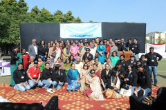 374349_567738623237541_2056013803_n