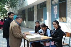 376364_567727249905345_401289122_n