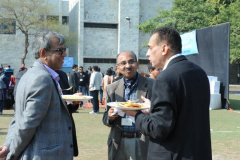 521670_567745449903525_954814165_n