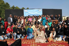 523353_560168613994542_1723113347_n