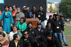 540578_567740596570677_1763420068_n