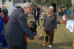 1619401_751800681498000_1164451527_n